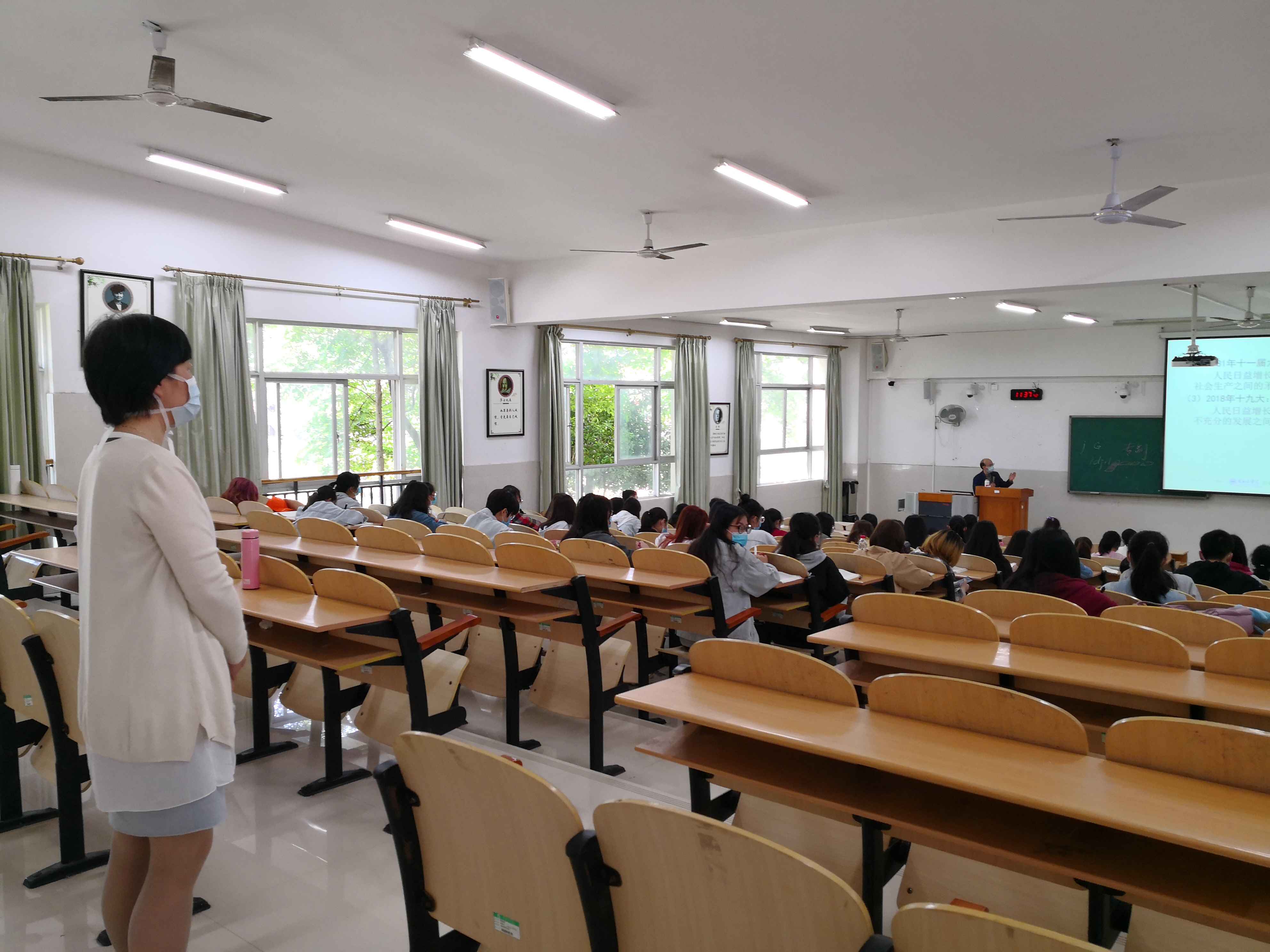 率先行动抓落实,多措并举保运行 ——我校有序恢复线下课堂教学